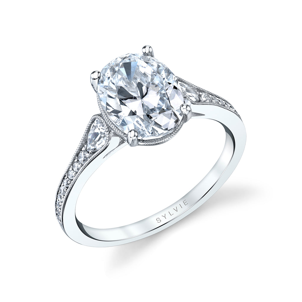 Oval Cut Unique Engagement Ring - Esmeralda 18k Gold White